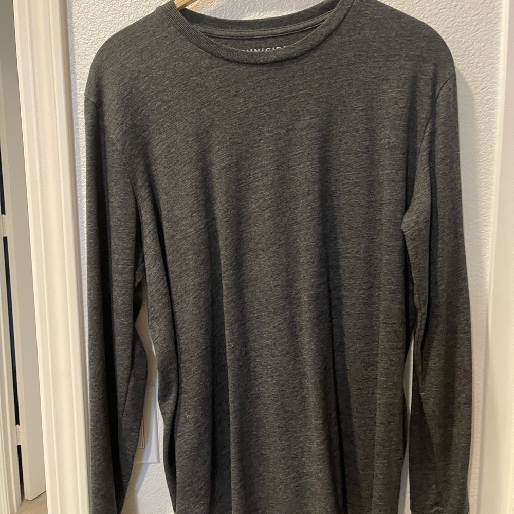 MUNICIPAL Grey/charcoal long sleeve Armband tee.